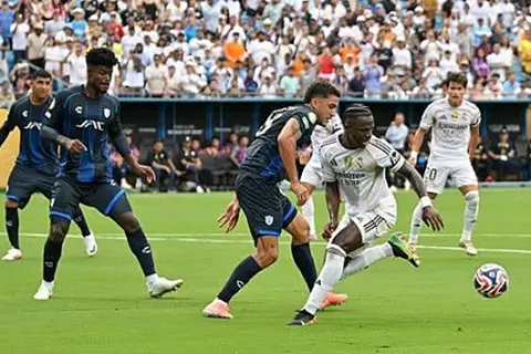 ظهور إيجابي ووداع.. كيف علقت الصحف المكسيكية على خسارة باتشوكا أمام ريال مدريد؟